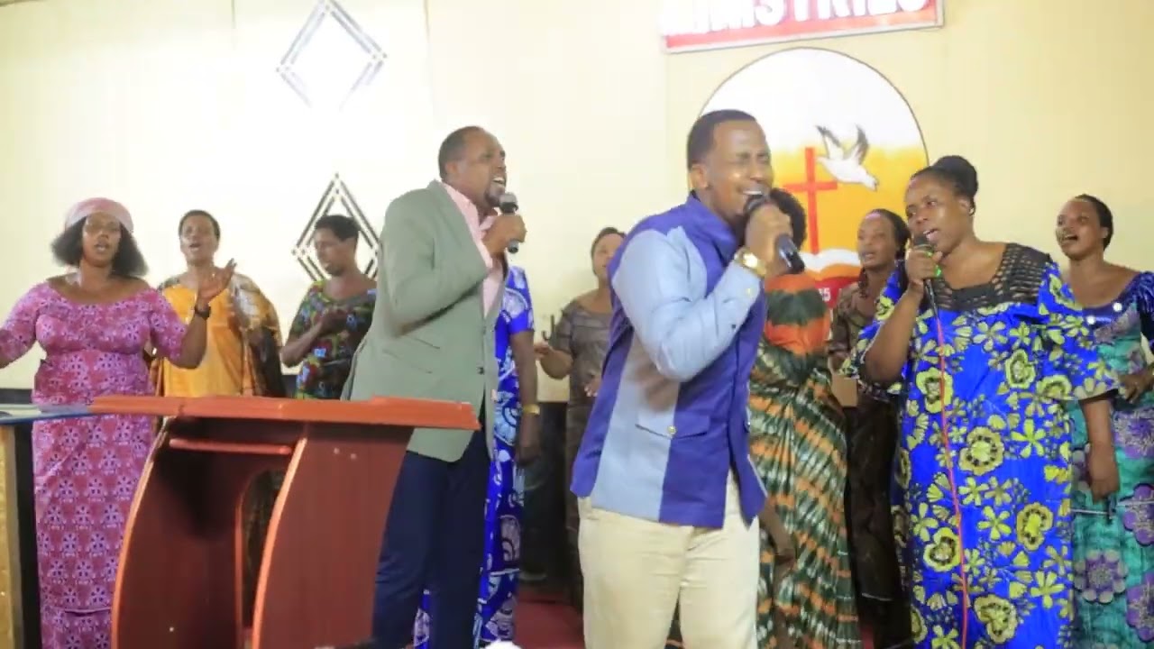 Dore Igiterane c'Abapfakazi ba Uganda uko cagenze