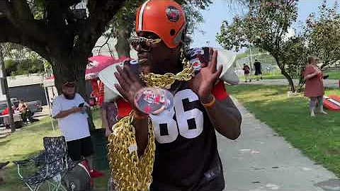 Dawgpound Shuffles (The Video)
