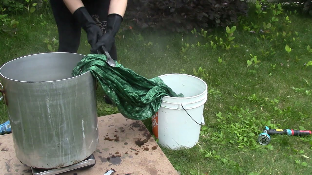 Dyeing polyester Fabric