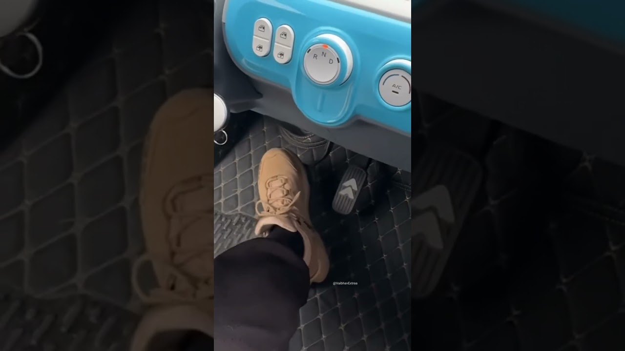 This man bought a car worth Rs 2 lakh which had no gear or window opening button #shortsvideo