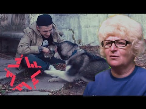 Реакция мамы Кэт на трек  KAVABANGA DEPO KOLIBRI - УБЕЙ   / Мама в теме )