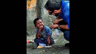 Homeless boy shared his only meal with a stranger😇
