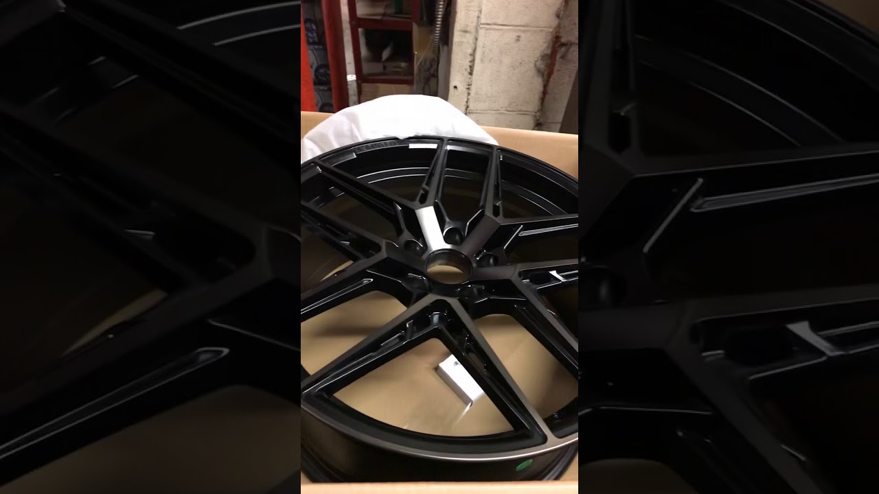 CARBON GRAPHITE (MATTE BLACK W/ MACHINED FACE & DARK TINT)