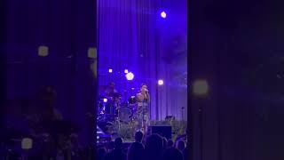 The Middle - Maren Morris live Atlanta