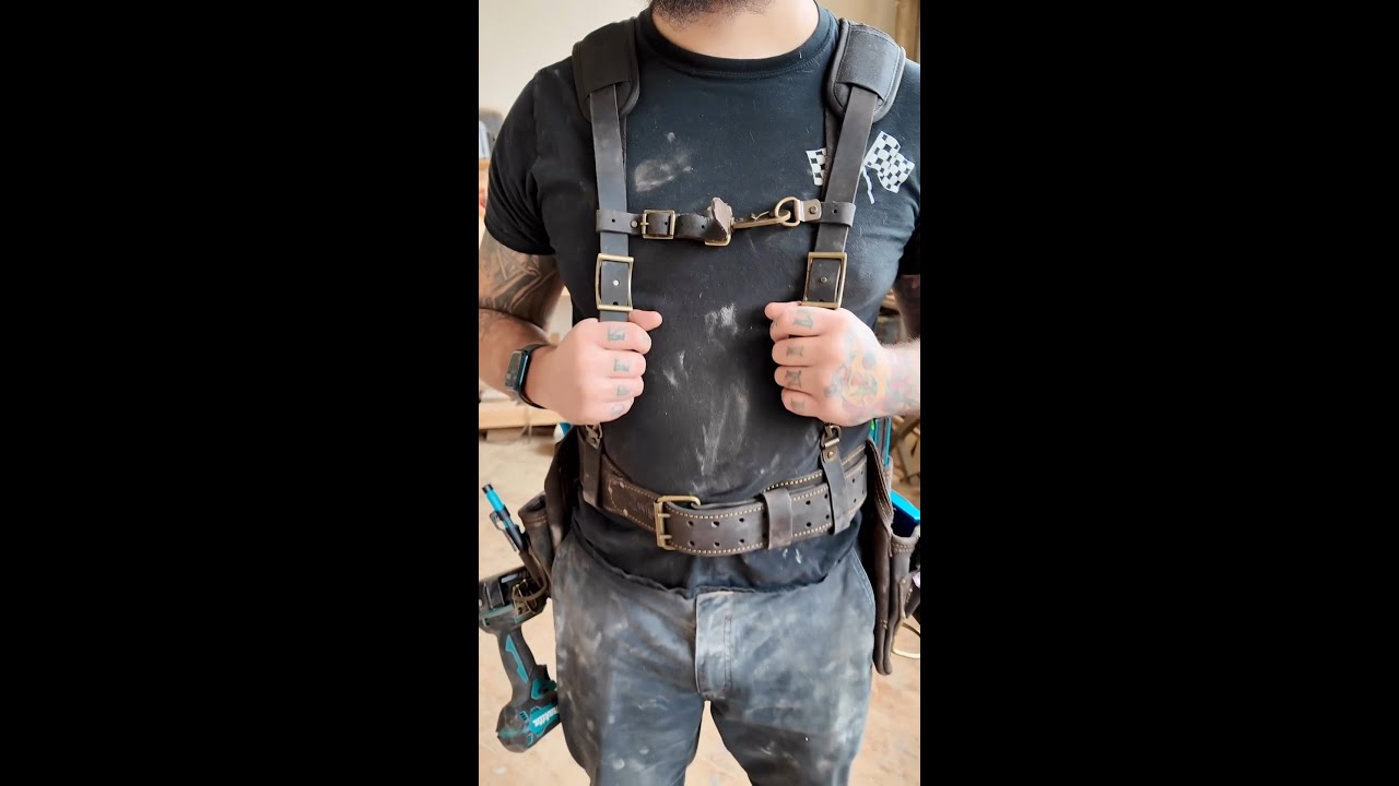 OX Oil-Tanned Leather Rig 💪 Stands the Test of Time