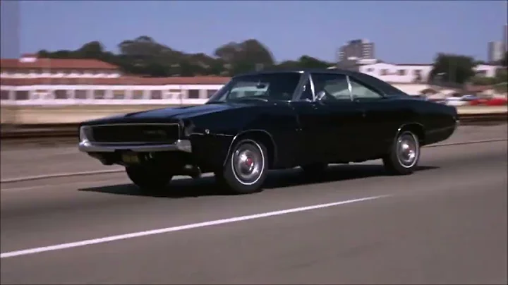 '68 Charger R/T chased by '68 Mustang 390 GT