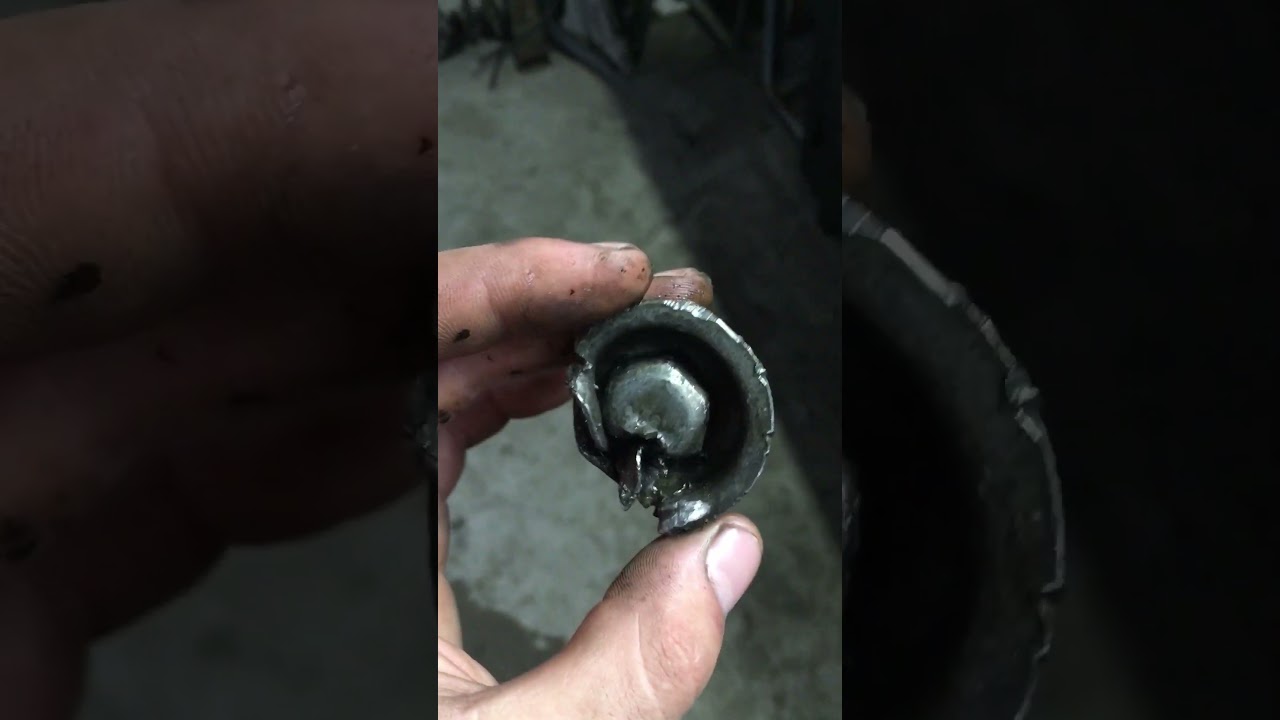 Старая заглушка блока двигателя Мерс 110 Вито