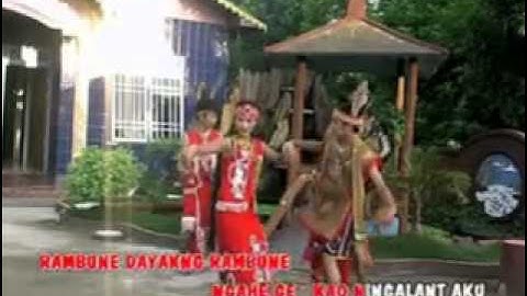 Michael Bujoi & Elisabet Titin Dayak