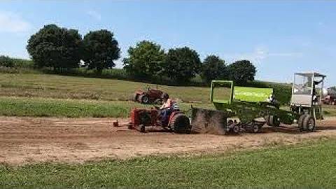 Sandra Spears modified wheel horse raider