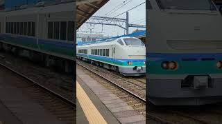 直江津駅を発車する上沼垂色のE653　#直江津 #e653系 #上沼垂色