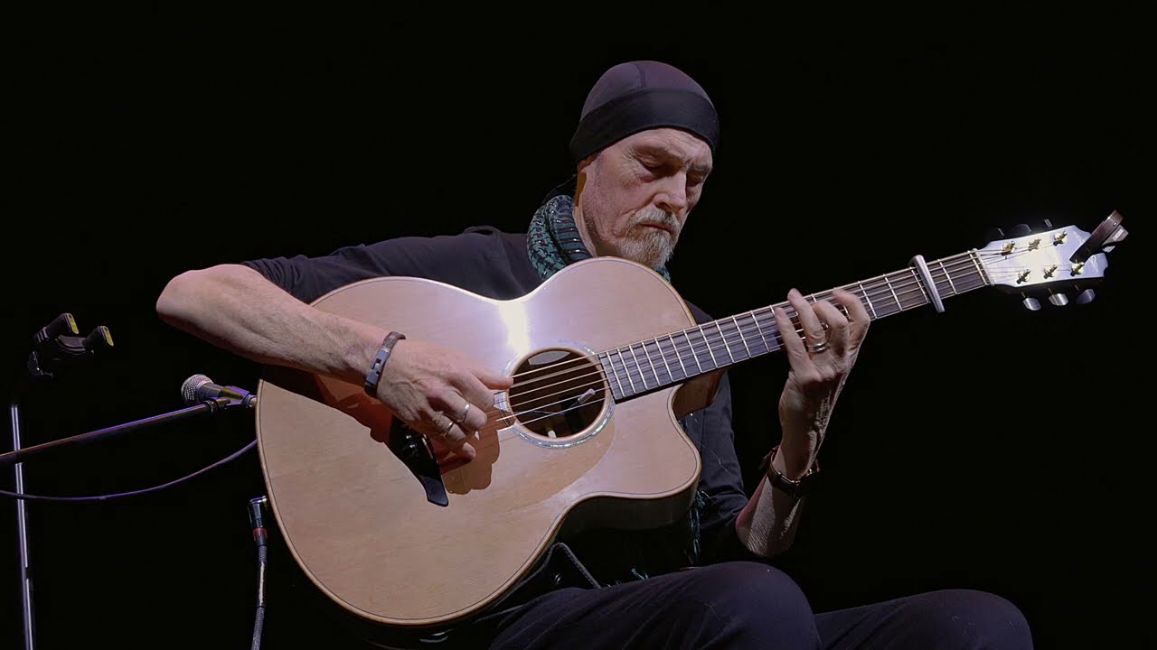 Beautiful solo guitar cover of Norwegian Wood