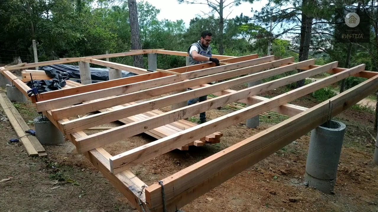 PEQUENO SOBRADO TODO EM EUCALIPTO ROSA 🌹