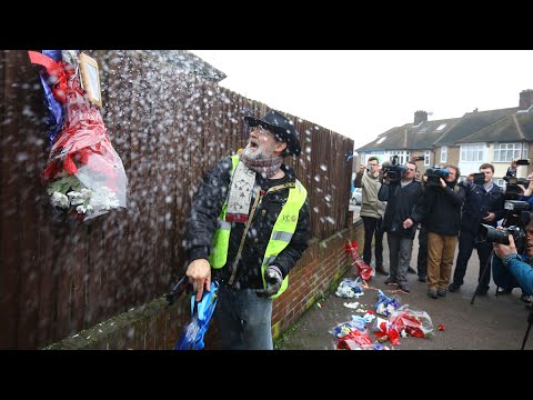 Floral tributes to Hither Green intruder removed again - Floral tributes to Hither Green intruder removed again