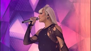 Pabllo Vittar ft. Gloria groove - Ameianoite (Programa fantástico) 01/02