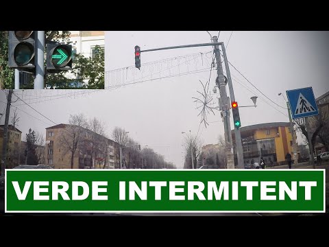 Video: Când vă apropiați de un semafor roșu intermitent, șoferii ar trebui?