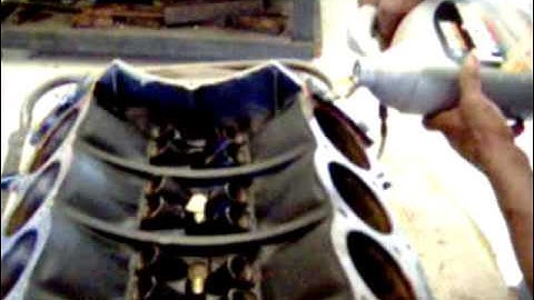 Land Rover Engine Block Leak Tester