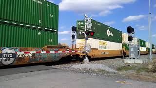 Very short NS Intermodal rollin through Harrisburg southbound 3/4/19.