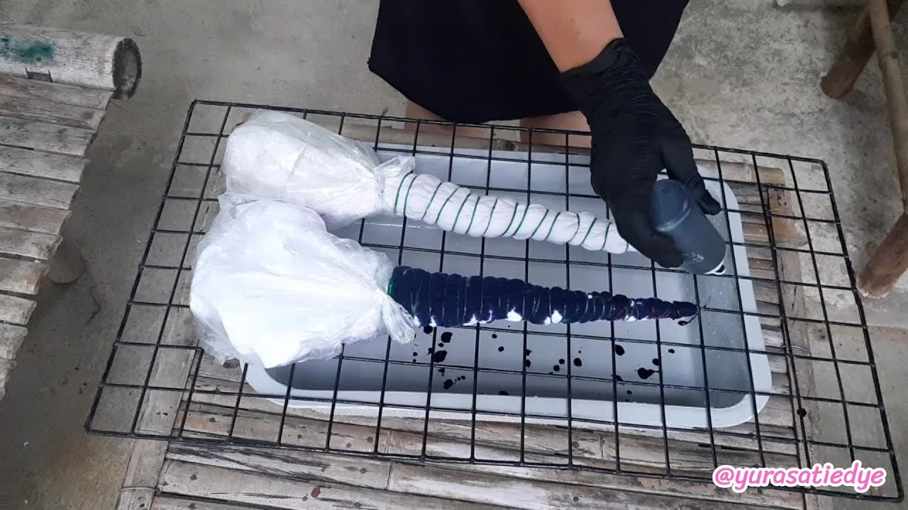 How to do tie dye shirt shibori tie dye techniques. YouTube