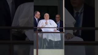 Thousands pay respects to late Pope Francis #news