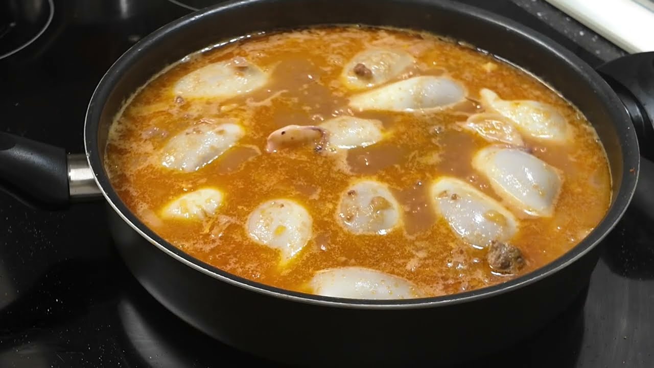 Calamares rellenos caseros.