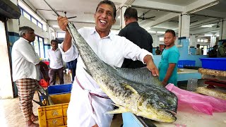 Indian Seafood Breakfast - Kannur FISH MARKET Experience! | Kerala, India