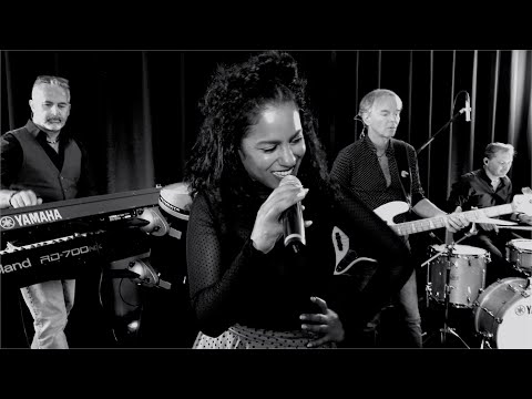 Lizzo “About Damn Time” Live on the Stern Show