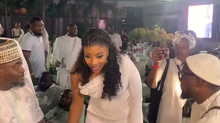 LANRE TERIBA ( ATORISE ) PERFORMED LIVE AT NEW YEAR FEST 3.0 ALL WHITE PARTY