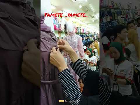 iseng buka baju