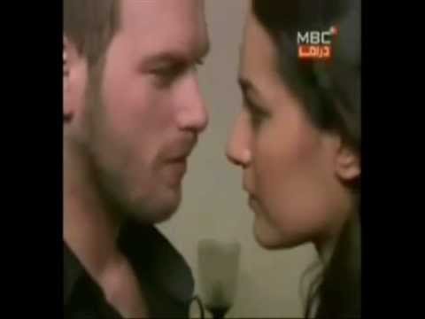     انا جنبك شريف أشرف