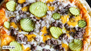 How to make cheeseburger pizza with ground beef... SO tasty!