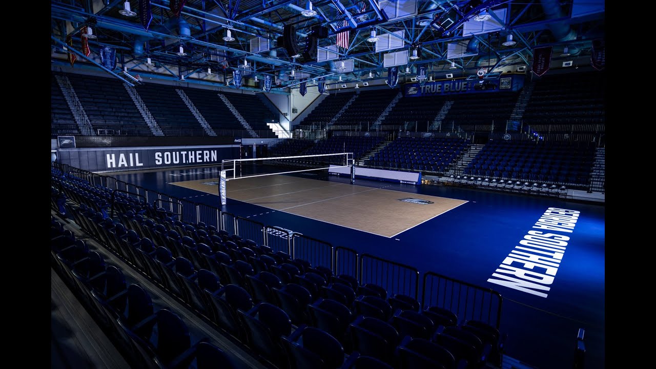 Blue and White Weekly: Taraflex Floor Reveal