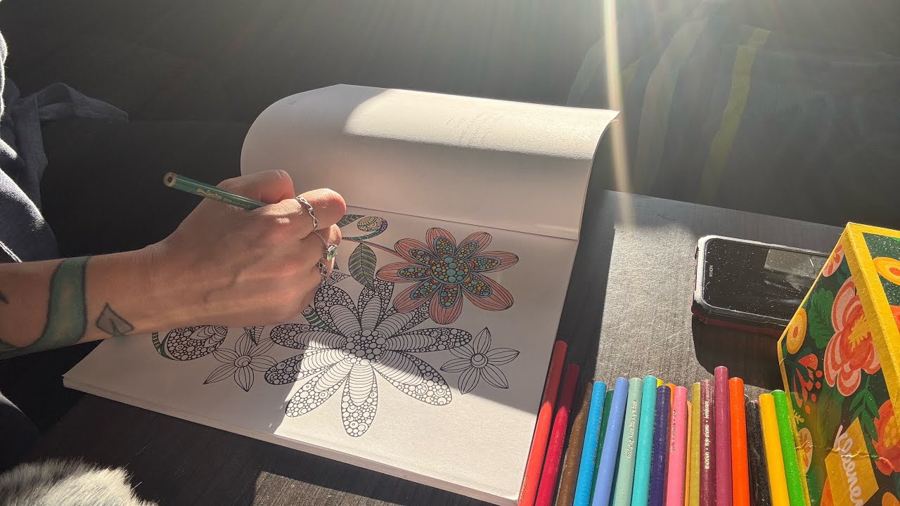 ASMR Color with me and let’s chat 🖍️ 🏼🌸🌻🪻 - YouTube