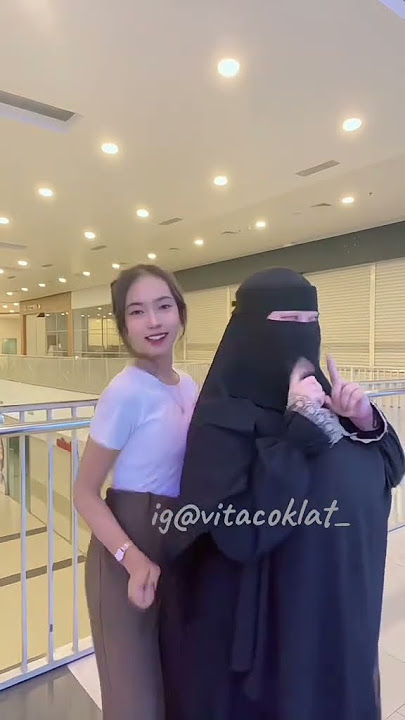 Cantik bahenol semok dan montok banget istriku ini aku suka banget I love you forever sayang🌺❤️👌🏻😘🫶🏻