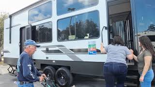 We Went RV Shopping in Clearwater… And Things Got Interesting