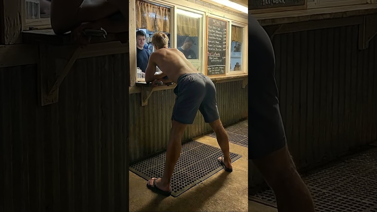 Nothing like a late snack 🌙🍔 | daily life | late night food window