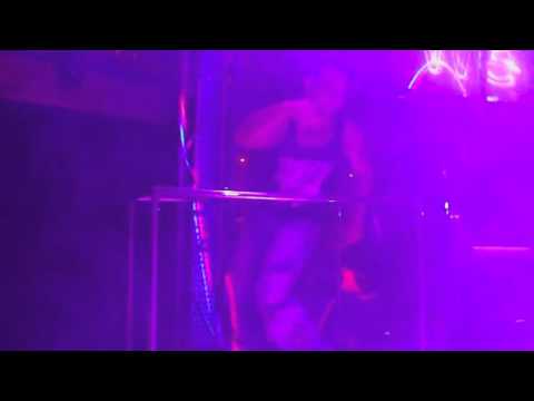 Стриптизер Иван Хулиган 