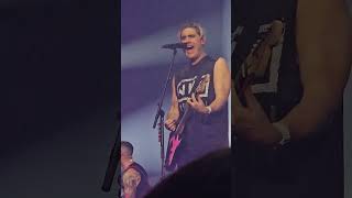 Shine a light . Mcfly vs Busted 