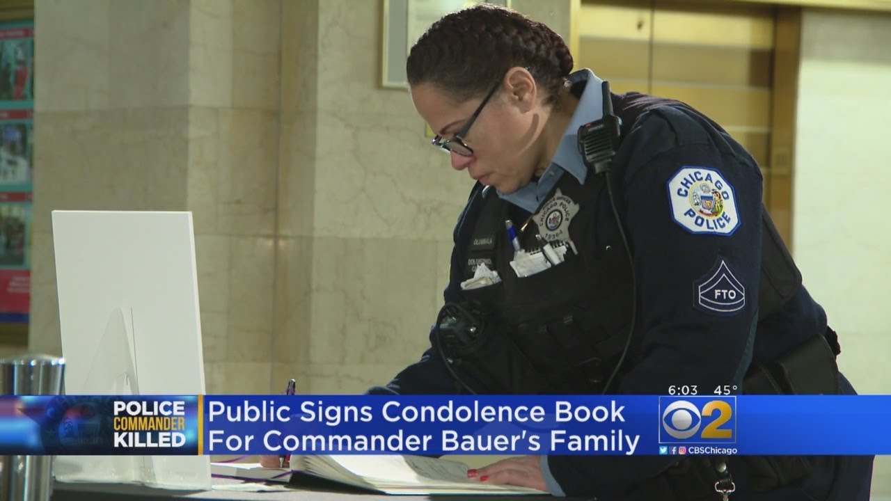 Public Lines Up To Send Condolences