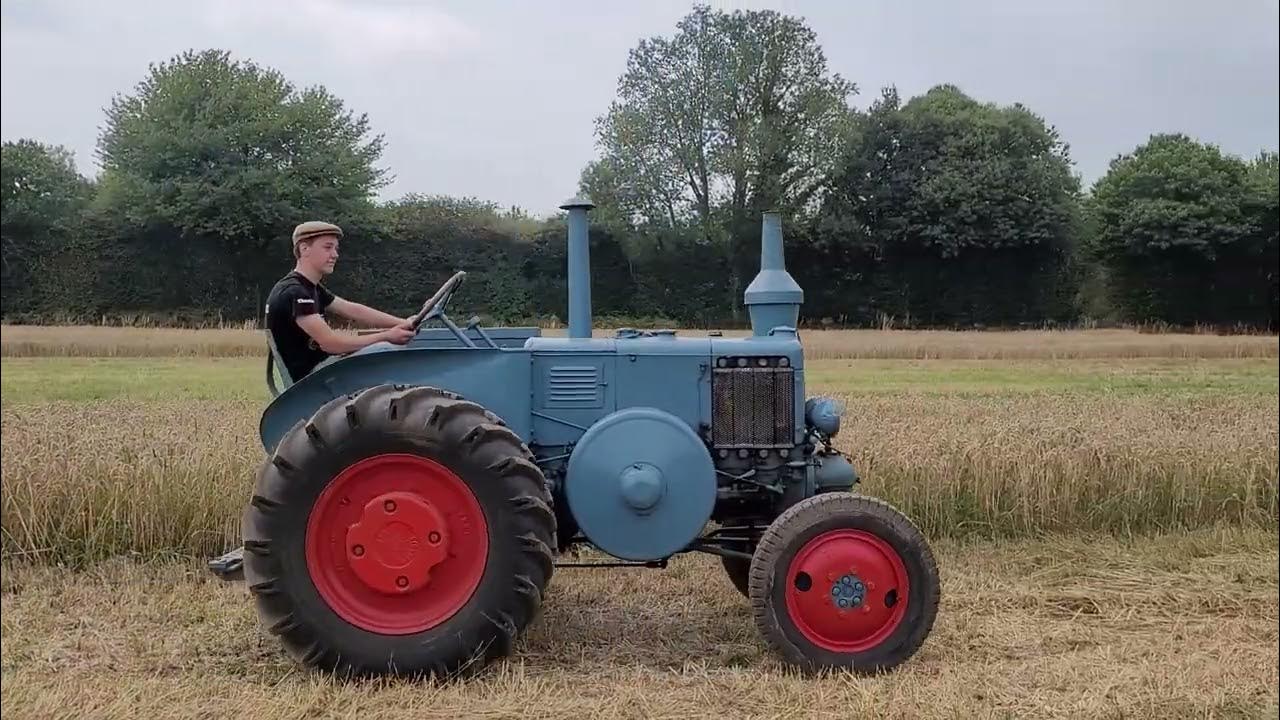 Fête de la moisson à St Denis de Gastines. YouTube