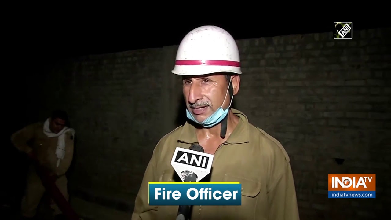 Fire breaks out in chemical godown in Swaroop Nagar, later doused