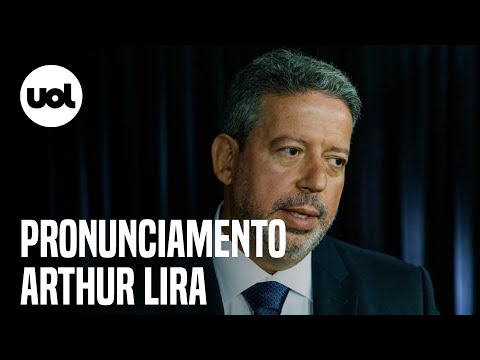 Arthur Lira faz
