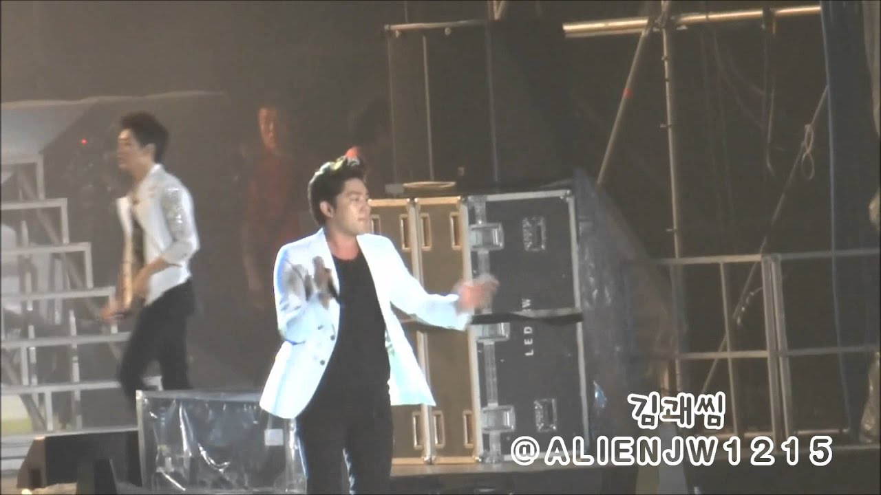 120818 SMTOWN LIVE WORLD TOURⅢ 슈퍼주니어 - 댄싱아웃 (Dancing Out)