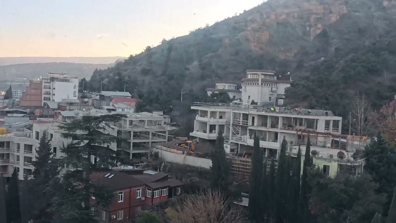 МИР НА ЛАДОНИ. Прогулки по Тбилиси.