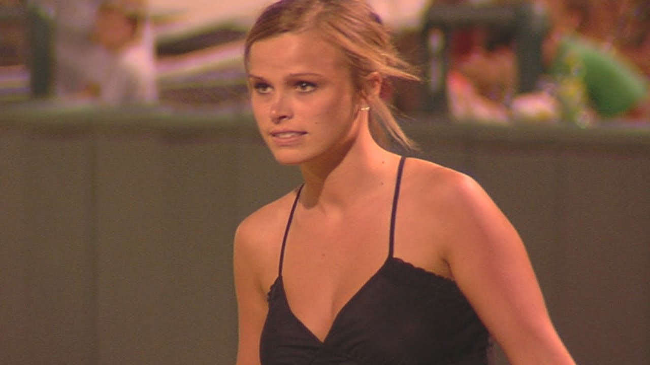 Dizzy Bat Race at Minor League Baseball Game (299) YouTube