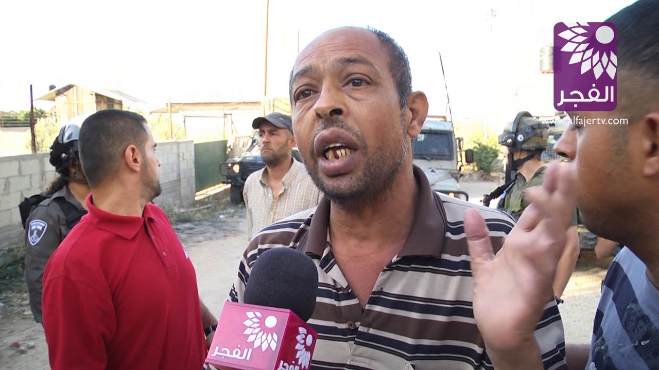 شاهد ردة فعل مواطن على جيش الاحتلال بعد هدم منزله خلال لقاء تلفزيوني