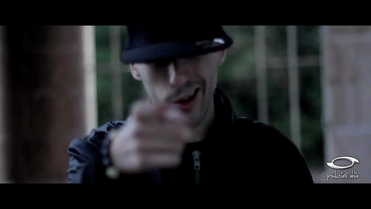 JAMIL - QUANDO E' BUIO feat. Vacca (Black Book Mixtape) Official video