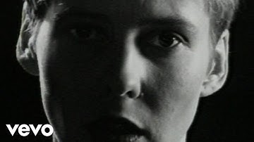 Papermoon - Tell Me A Poem (Video)