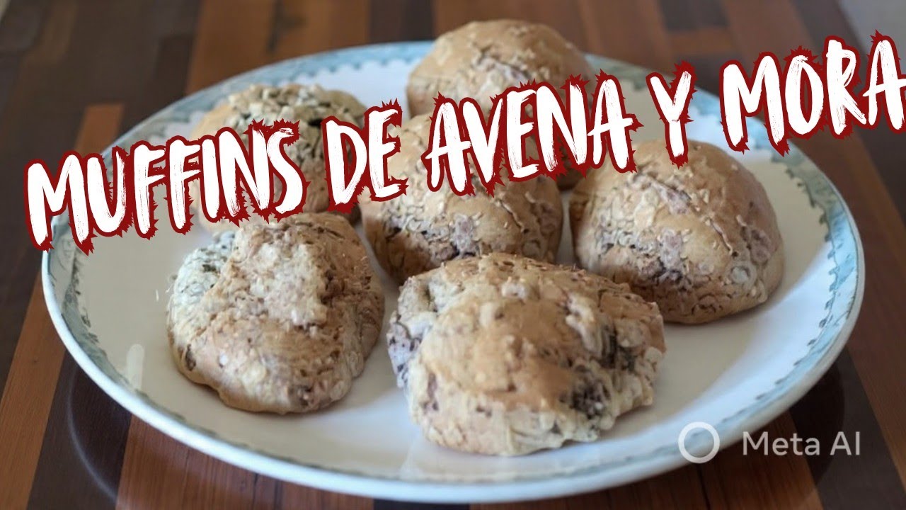MUFFINS FIT DE AVENA Y MORA SIN AZÚCAR! IRRESISTIBLES Y FÁCILES