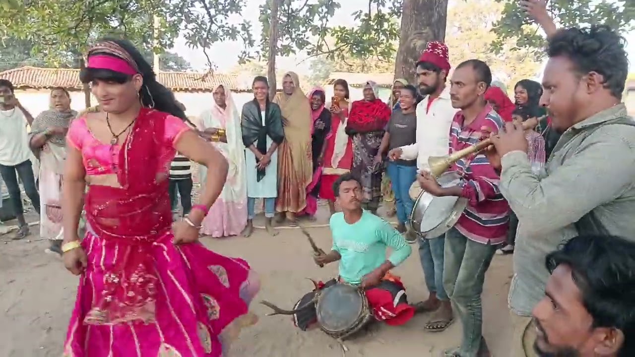 (छत्तीसगढ़ी) धुन  रंगो बती गालारा बाई# शानदार  लवंडा डांस किसी भीअवसर पर बुक करें मोबाइल 7617244078।