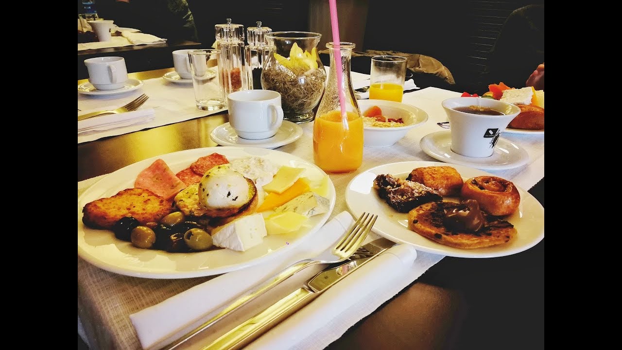 Mic dejun in Bucuresti la hotel Sheraton YouTube